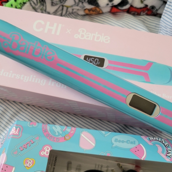 Barbie Other - CHI x Barbie 1" Titanium Hairstyling Iron